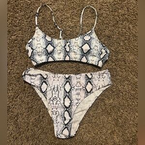 SHEIN swimsuit large top, medium bottom